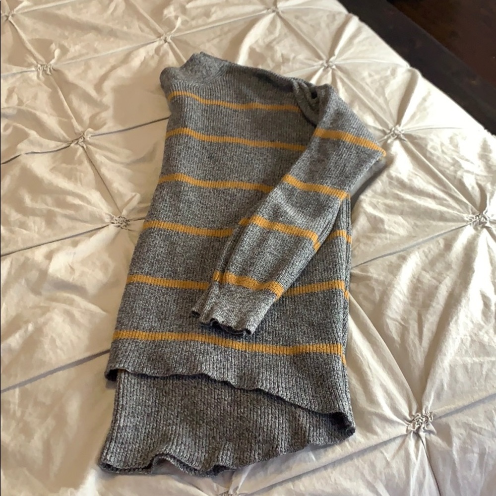 Grey sweater
